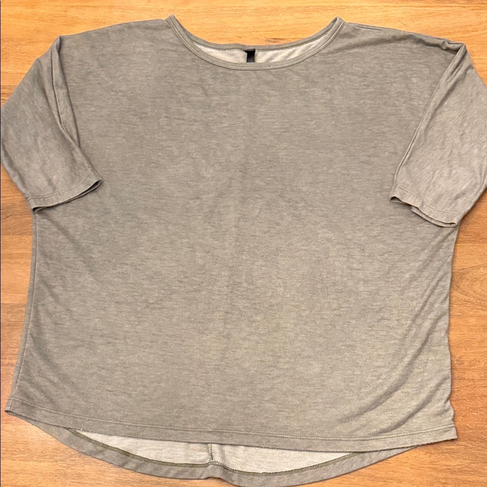 Slink Sz 1 Women's Short Sleeve Green Tee